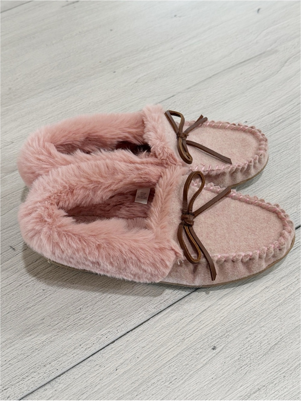 J CREW Women’s Pink Heathered Faux-Shearling Moccasins Slippers AR809 Size 8